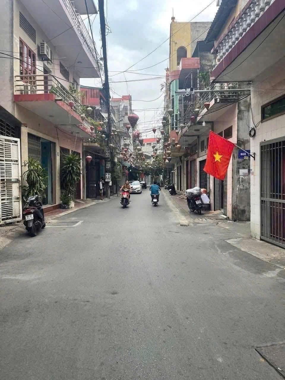 Bán nhà trung tâm ngõ Hồ Công Dự – P. Bắc Giang