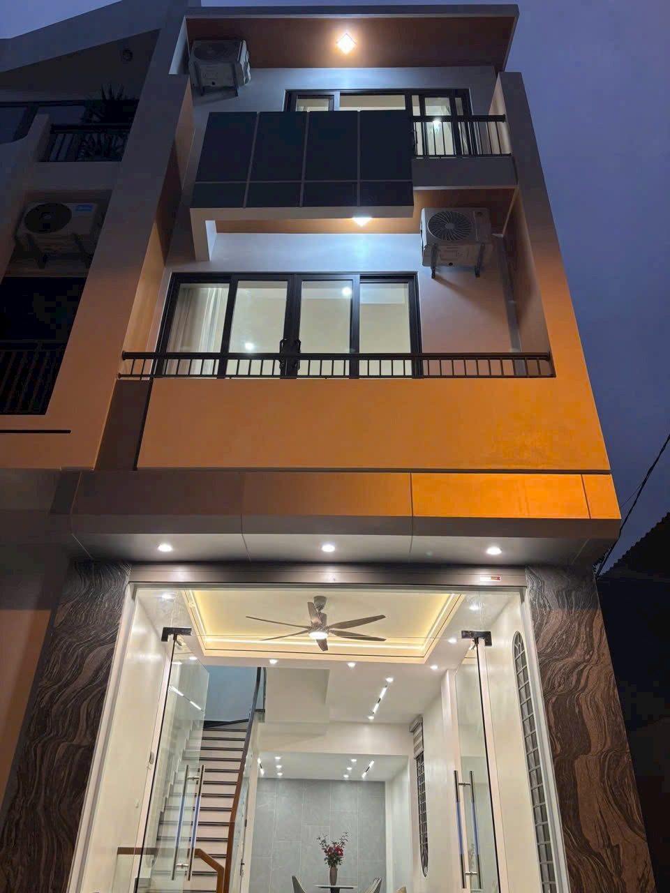 Bán nhà 3 tầng mới xây TTVH Kinh Bắc