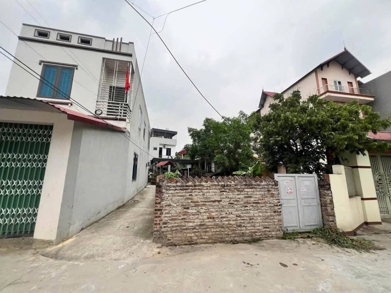 Bán đất 2MT Tân Tiến gần Aeon